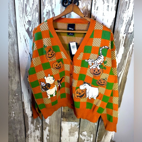 Disneys Winnie the Pooh Plaid with pumpkins Cardigan size Large NWT - Picture 1 of 9